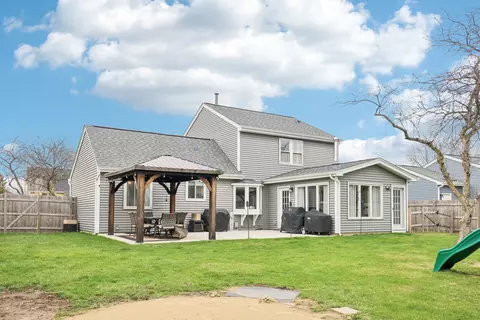 Exterior - 3615 W Cornell Ct, Mchenry, IL 60050 photo 12 of 17