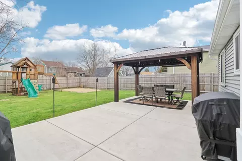 Exterior - 3615 W Cornell Ct, Mchenry, IL 60050 photo 13 of 17