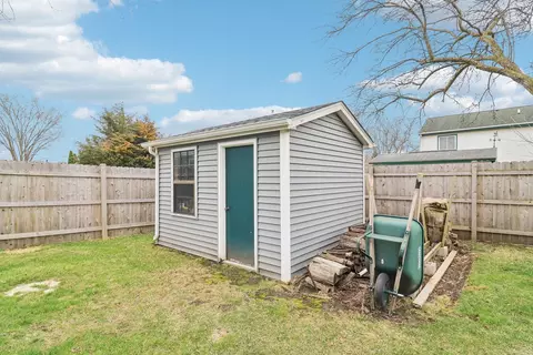 Exterior - 3615 W Cornell Ct, Mchenry, IL 60050 photo 9 of 17