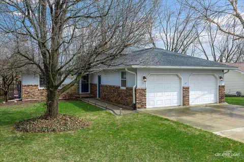 406 Mchugh Rd, Yorkville, IL 60560