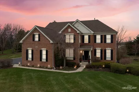 14 Twin Eagles Ct, Hawthorn Woods, IL 60047