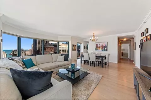 Living - 100 E Huron St #1803, Chicago, IL 60611 photo 1 of 2