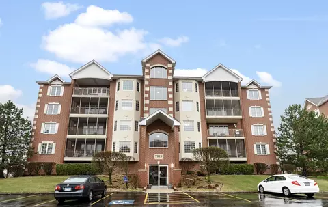 7919 Trinity Cir #4NW, Tinley Park, IL 60487