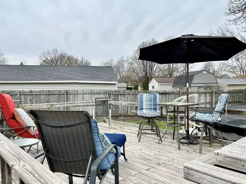 Exterior - 1903 11th St, Peru, IL 61354 photo 3 of 5