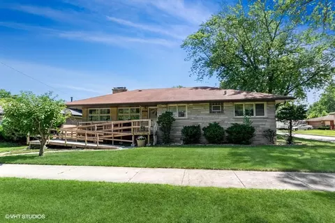 14247 S Marquette Ave, Burnham, IL 60633