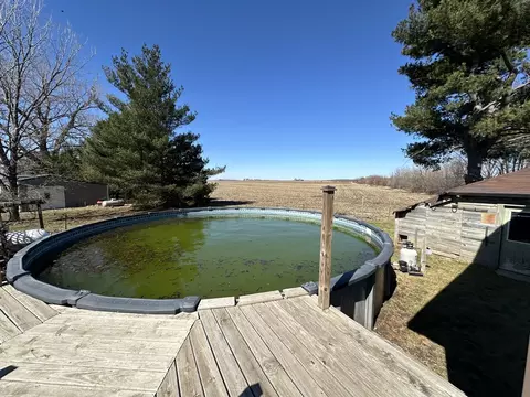 Exterior - 11350 Lincoln Rd, Morrison, IL 61270 photo 7 of 17