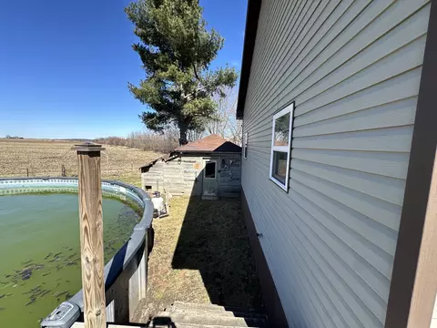 Exterior - 11350 Lincoln Rd, Morrison, IL 61270 photo 6 of 17