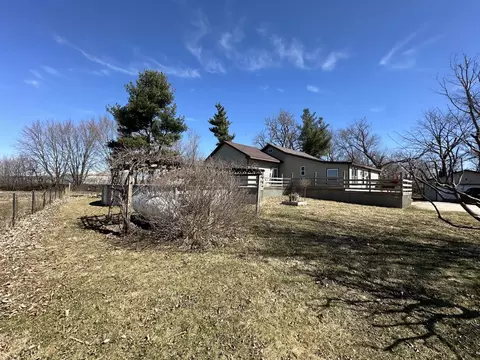 Exterior - 11350 Lincoln Rd, Morrison, IL 61270 photo 9 of 17