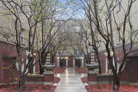 4851 N Harding Ave #2, Chicago, IL 60625