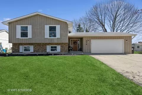 214 N Timothy Ln, Mchenry, IL 60050