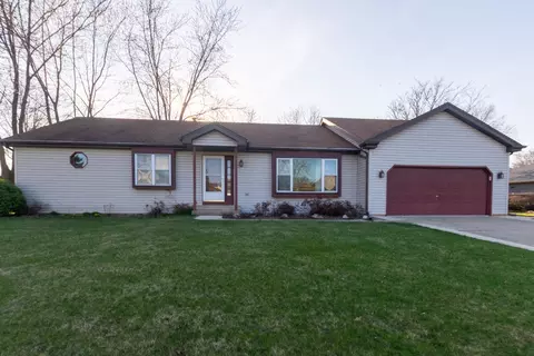 1610 Kenmore Ave, Aurora, IL 60505