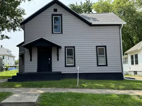 708 W Jefferson St W, Bloomington, IL 61701