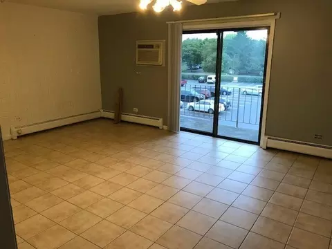 248 E Bailey Rd E #J, Naperville, IL 60565 photo 2