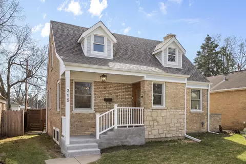 315 Nottingham Ave, Glenview, IL 60025