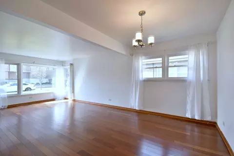 Living - 1330 E Washington St, Des Plaines, IL 60016 photo 3 of 3
