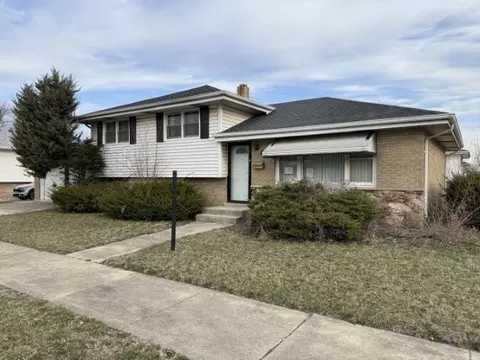 60 E 161st Pl, South Holland, IL 60473