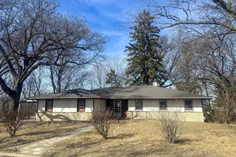 306 Prospect St, Morrison, IL 61270