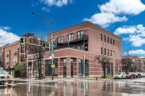 2810 N Paulina St #3W, Chicago, IL 60657