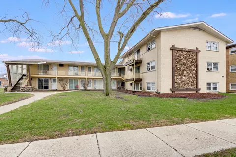 14601 Keystone Ave #C2, Midlothian, IL 60445