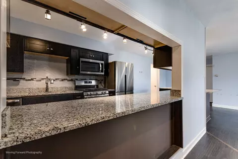 Kitchen - 14601 Keystone Ave #C2, Midlothian, IL 60445 photo 1 of 5