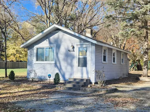 2202 182nd St, Lansing, IL 60438 photo 1