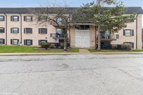3335 Kirchoff Rd #4K, Rolling Meadows, IL 60008