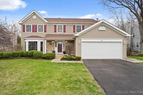 211 Taubert Ave, Batavia, IL 60510