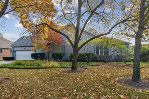 2451 Augusta Way, Highland Park, IL 60035