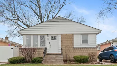 4944 N Orange Ave, Norridge, IL 60706