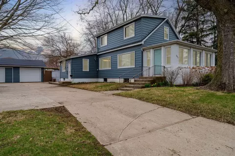 1835 E Lincoln St, Bloomington, IL 61701 photo 37