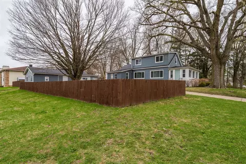 1835 E Lincoln St, Bloomington, IL 61701 photo 35