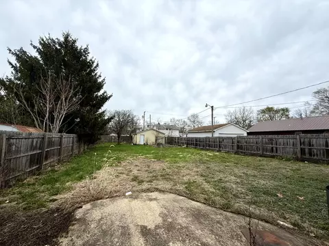 Exterior - 723 E Sangamon Ave, Rantoul, IL 61866 photo 2 of 3