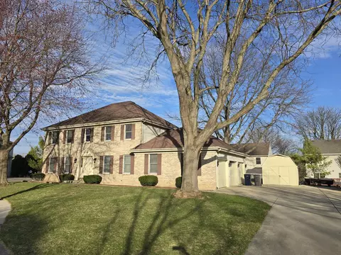 2184 Jordan Ct, Elgin, IL 60123 photo 1