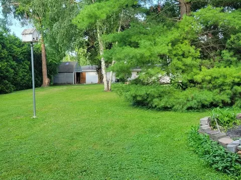 Exterior - 12 N030 Hilltop Rd, Elgin, IL 60124 photo 6 of 7