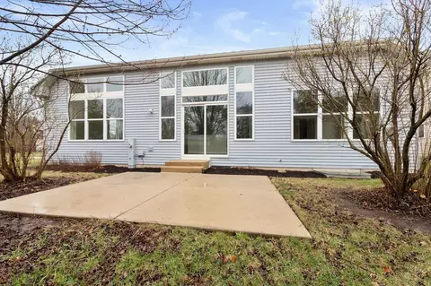828 Beech Dr, Elgin, IL 60120 photo 32