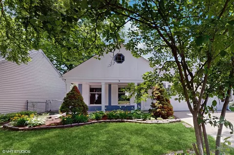 1704 Paddington Ave, Naperville, IL 60563