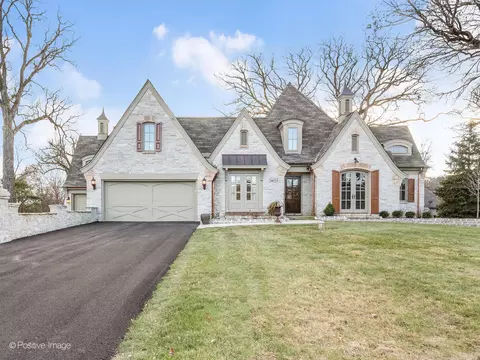 29 W221 Oak Knoll Rd, West Chicago, IL 60185