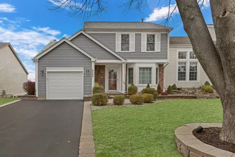 6262 Eagle Ridge Dr, Gurnee, IL 60031