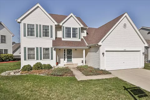 1423 Deer Creek Ln, Lake In The Hills, IL 60156