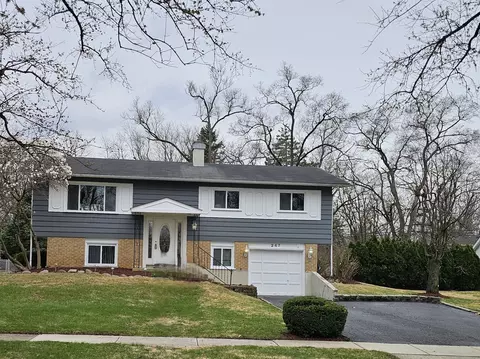 21 W247 Canary Rd, Lombard, IL 60148