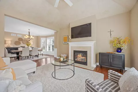 Living - 2018 Stoddard Ave, Wheaton, IL 60187 photo 2 of 2