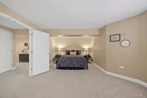 Bedroom - 2018 Stoddard Ave, Wheaton, IL 60187 photo 4 of 4