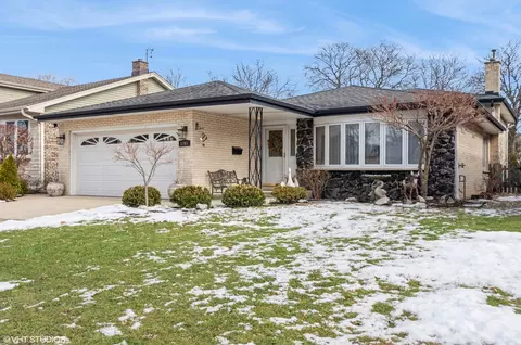 1707 S Washington Ave, Park Ridge, IL 60068