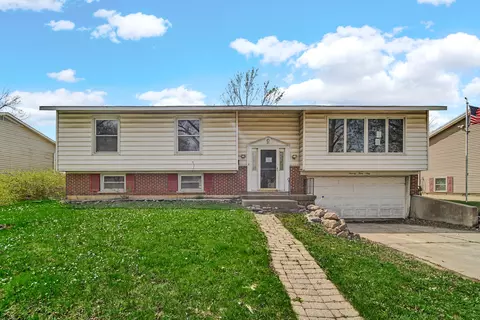 7360 Princeton Circle Dr, Hanover Park, IL 60133