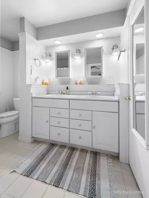Bath - 3134 Chellington Dr, Johnsburg, IL 60051 photo 2 of 5