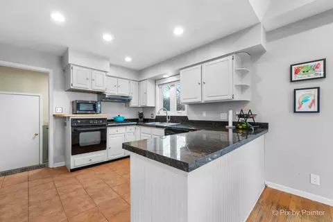 Kitchen - 3134 Chellington Dr, Johnsburg, IL 60051 photo 2 of 5