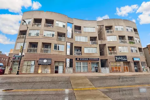4915 N Lincoln Ave #3, Chicago, IL 60625