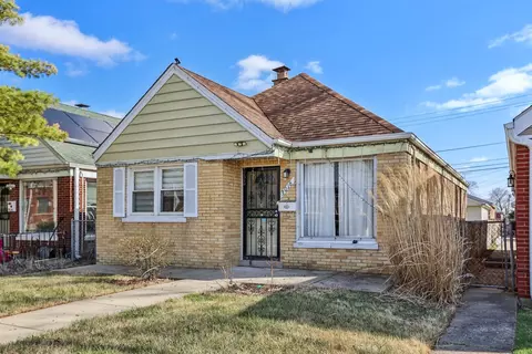 3016 Madison St, Bellwood, IL 60104