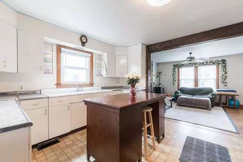 Kitchen - 26 W055 Armbrust Ave, Wheaton, IL 60187 photo 2 of 2