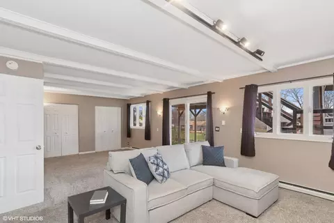 506 Castle Rd, Mchenry, IL 60050 photo 12